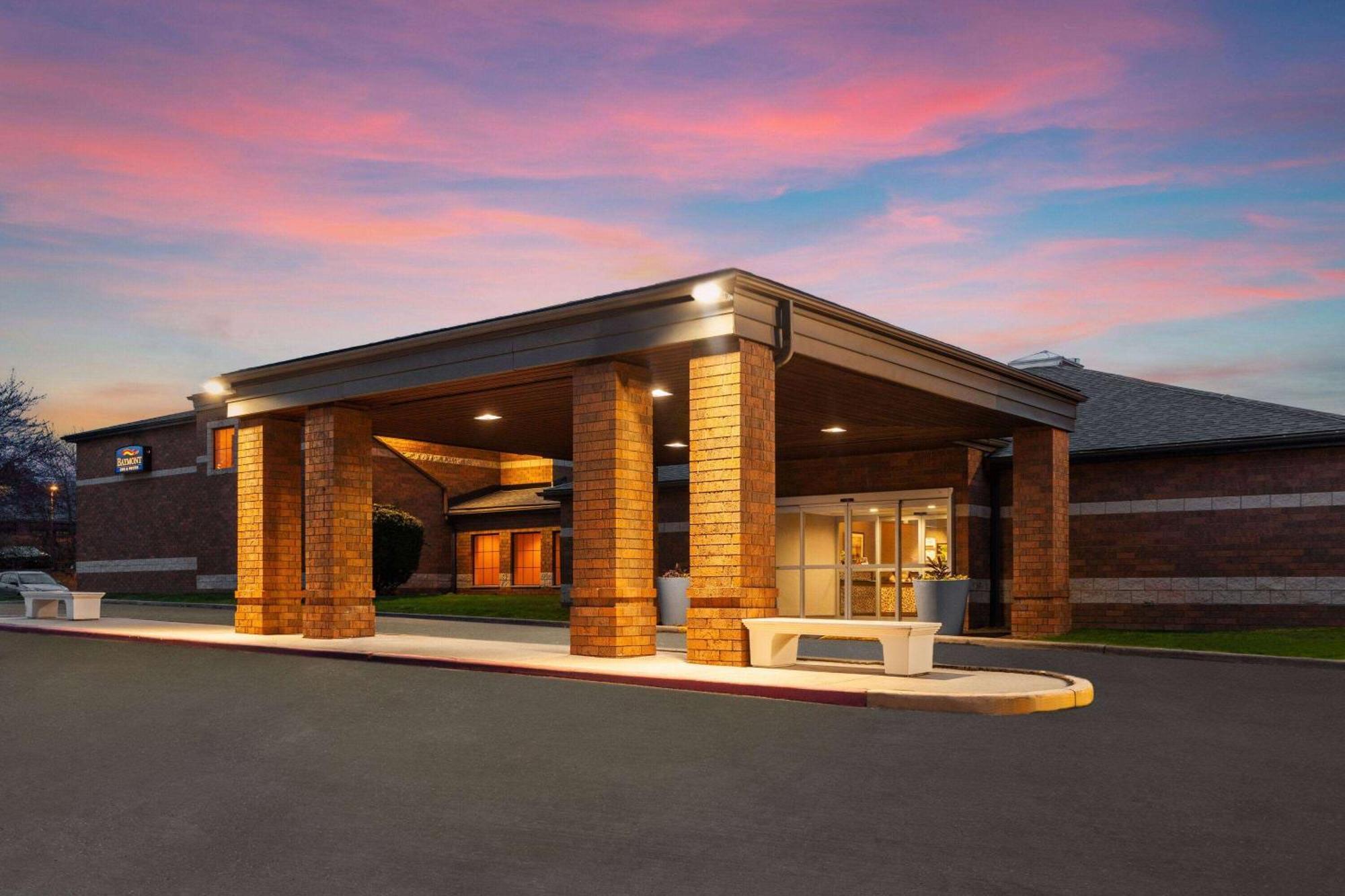 Baymont By Wyndham Copley Akron Exterior foto